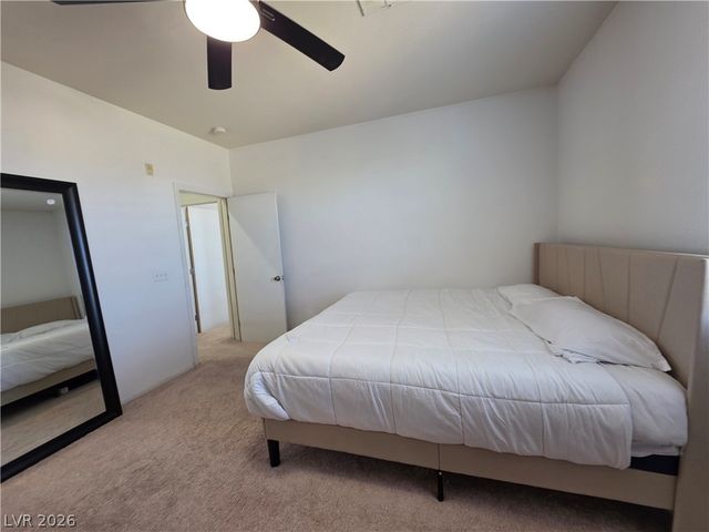 4437 Dover Straight Street 302, Las Vegas, NV 89115