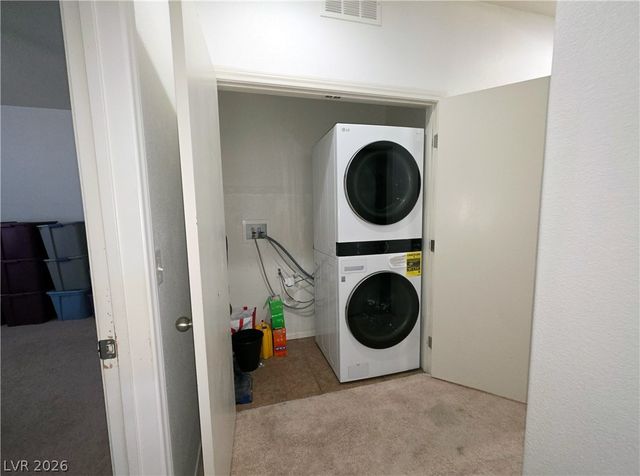 4437 Dover Straight Street 302, Las Vegas, NV 89115