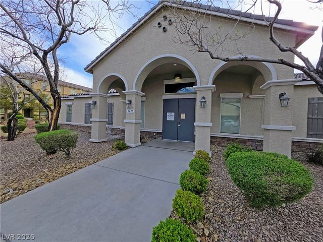 4437 Dover Straight Street 302, Las Vegas, NV 89115