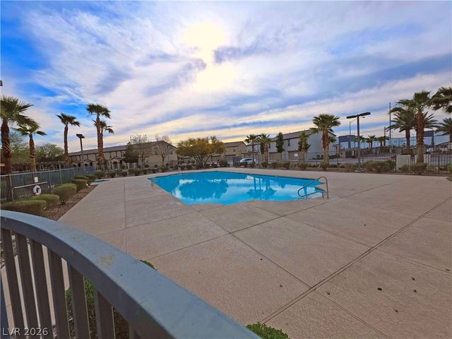 4437 Dover Straight Street 302, Las Vegas, NV 89115