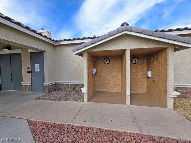 4437 Dover Straight Street 302, Las Vegas, NV 89115