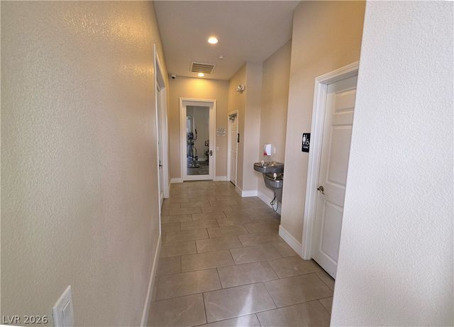 4437 Dover Straight Street 302, Las Vegas, NV 89115