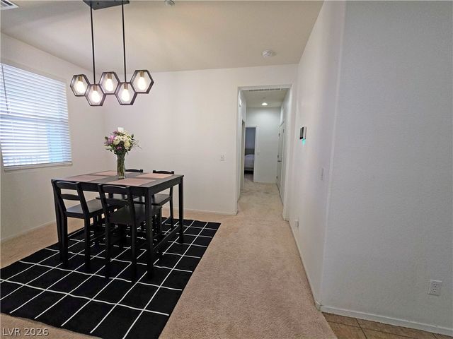 4437 Dover Straight Street 302, Las Vegas, NV 89115