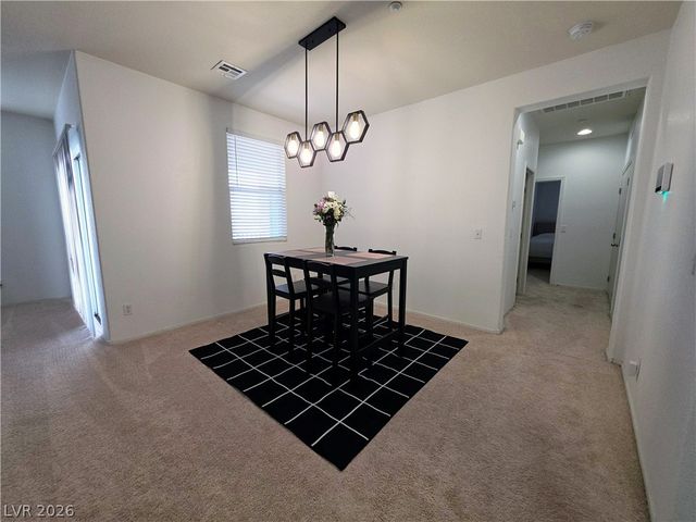 4437 Dover Straight Street 302, Las Vegas, NV 89115