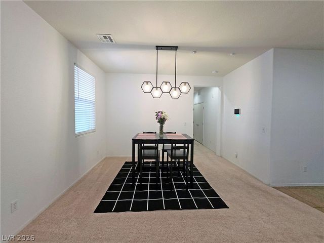 4437 Dover Straight Street 302, Las Vegas, NV 89115