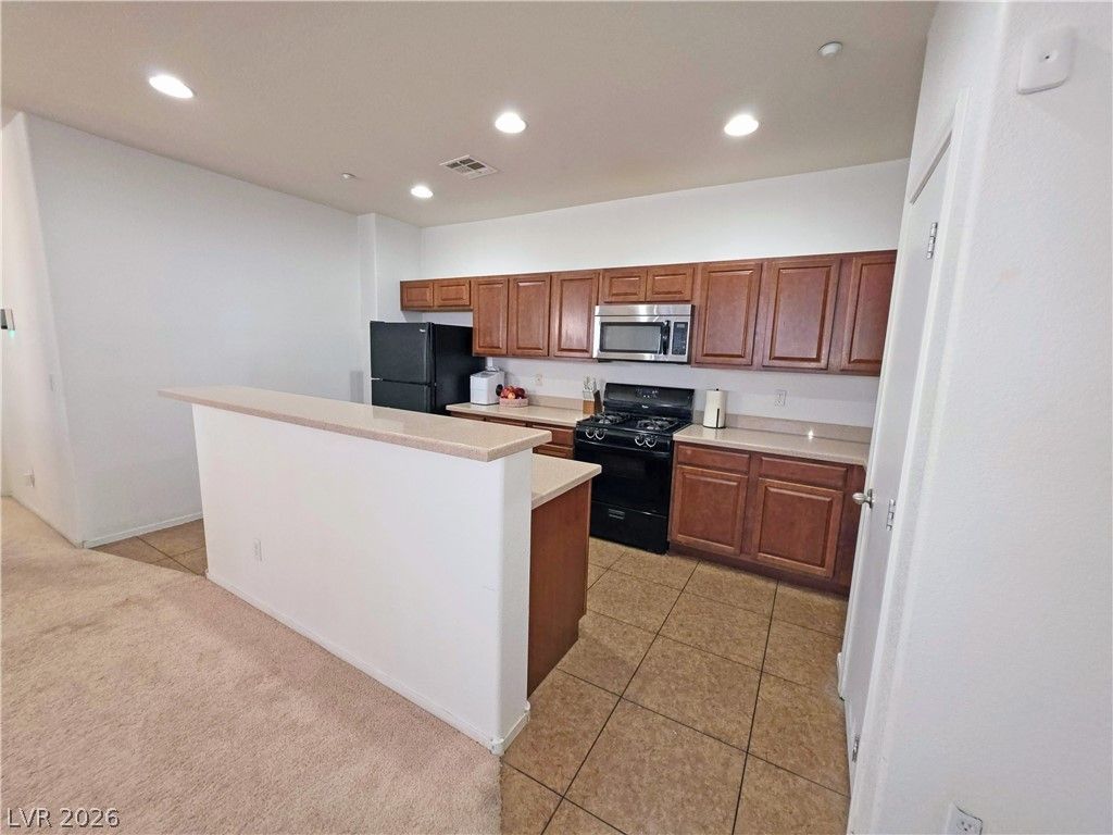 4437 Dover Straight Street 302, Las Vegas, NV 89115