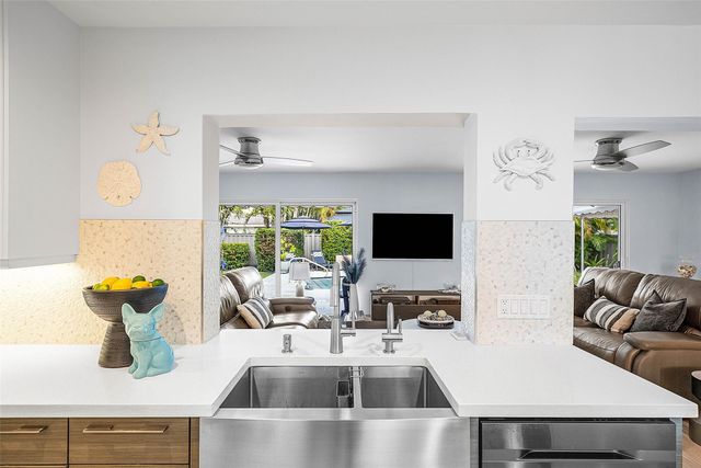 255 Imperial Lane, Lauderdale By The Sea, FL 33308