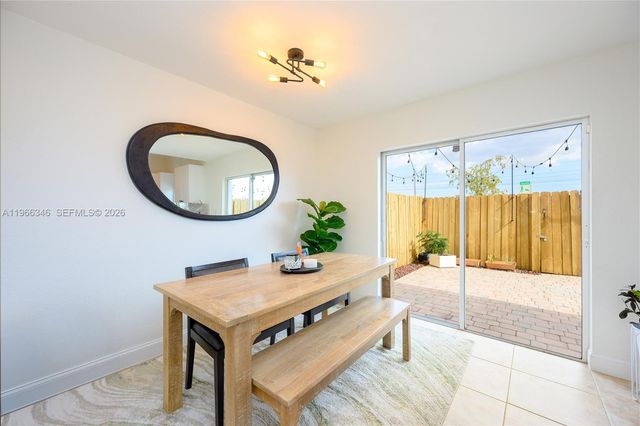 17815 NW 74th Ct 17815, Hialeah, FL 33015