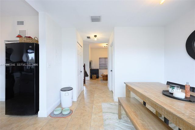 17815 NW 74th Ct 17815, Hialeah, FL 33015