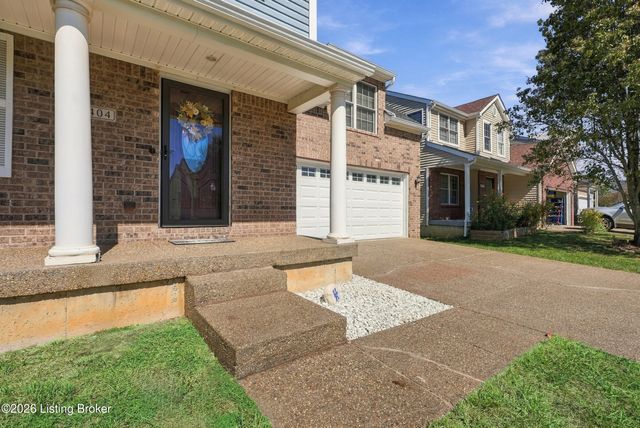 5404 Bannon Crossings Dr, Louisville, KY 40218