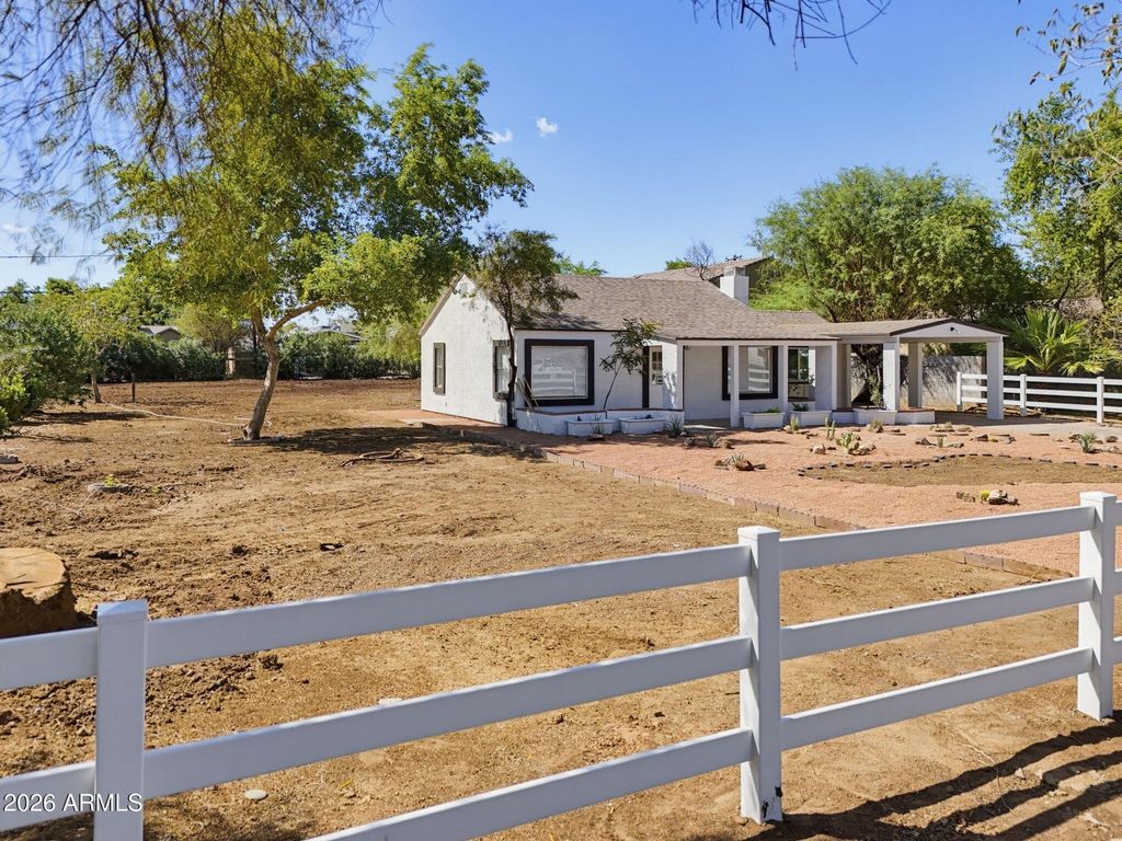 2241 W MORTEN Avenue, Phoenix, AZ 85021 — photo 4