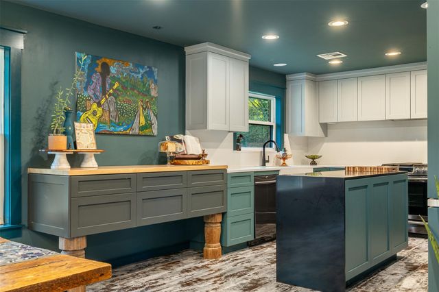 455 Post Oak Court, Caldwell, TX 77836