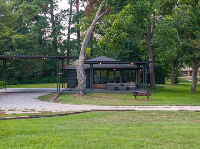 455 Post Oak Court, Caldwell, TX 77836