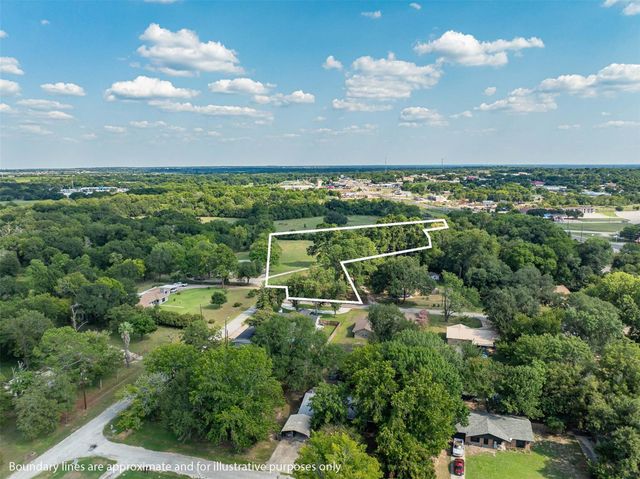 455 Post Oak Court, Caldwell, TX 77836