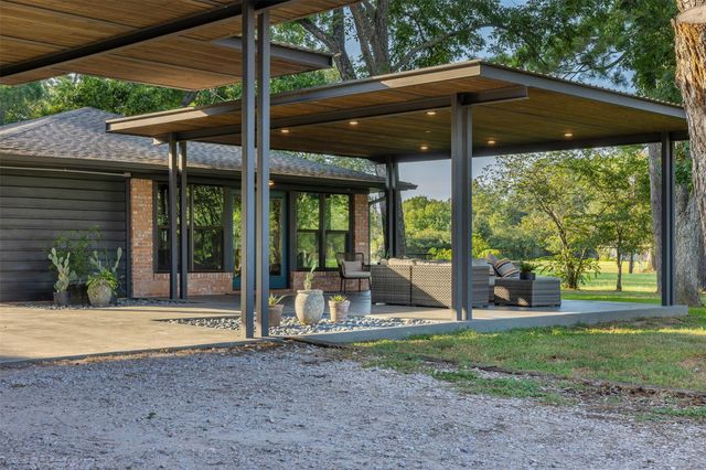 455 Post Oak Court, Caldwell, TX 77836