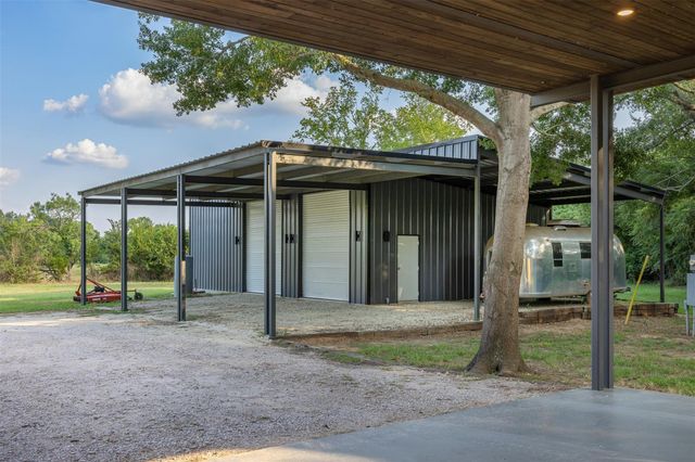 455 Post Oak Court, Caldwell, TX 77836