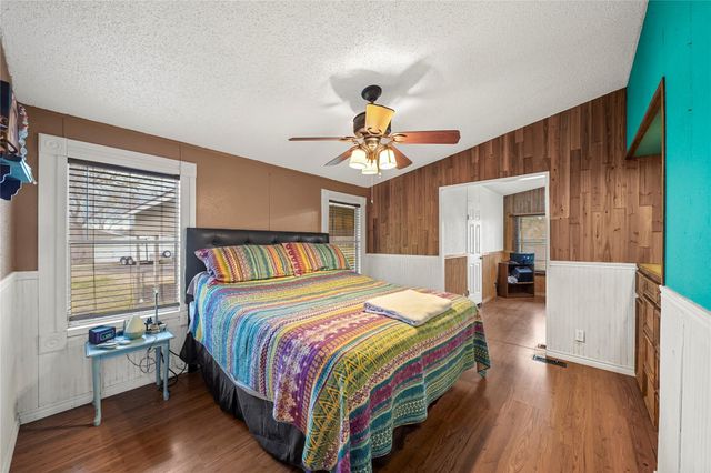 19645 Nordt Road, Damon, TX 77430