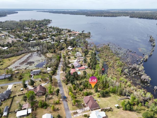 9209 Lake Forest Drive, Youngstown, FL 32466