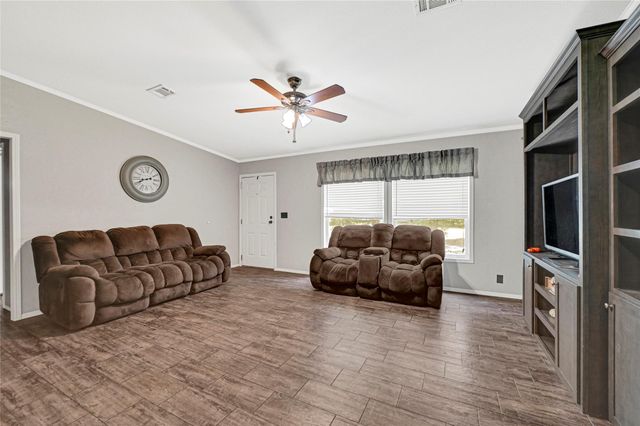 635 County Road 2175, Shepherd, TX 77371