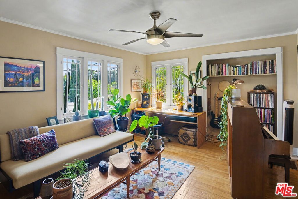 Image 5 of property listing at 2449 Riverside Place, Los Angeles, CA 90039