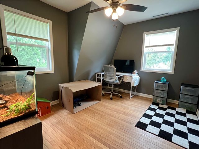 1321 W 13th Street S, Newton, IA 50208