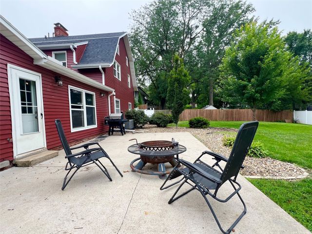 1321 W 13th Street S, Newton, IA 50208