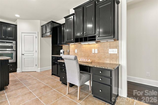 18317 Lilliesleaf Glenn Lane, Charlotte, NC 28277