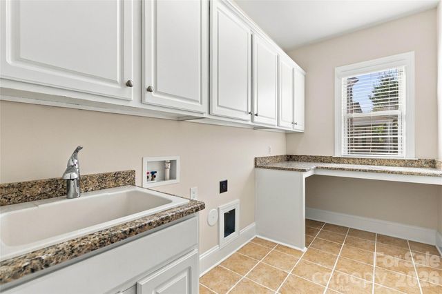 18317 Lilliesleaf Glenn Lane, Charlotte, NC 28277