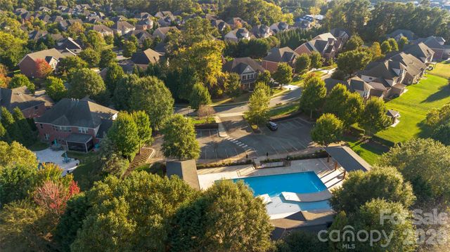 18317 Lilliesleaf Glenn Lane, Charlotte, NC 28277