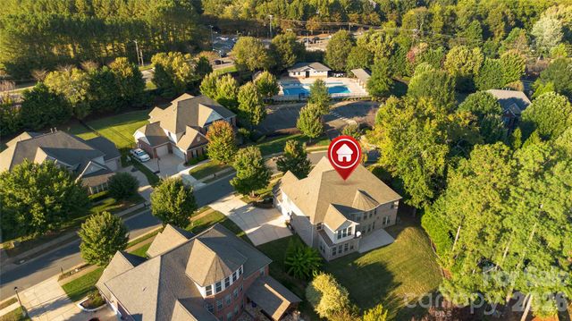 18317 Lilliesleaf Glenn Lane, Charlotte, NC 28277