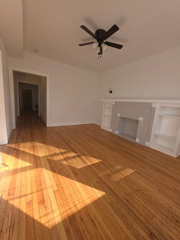 5816 W Chicago Avenue 2, Chicago, IL 60651