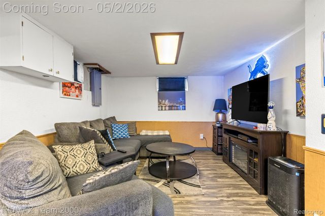 23909 Edward Street, Dearborn, MI 48128
