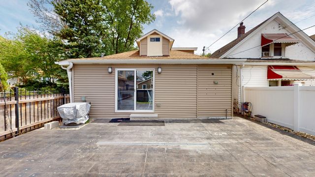 1322 Harvey Avenue, Berwyn, IL 60402
