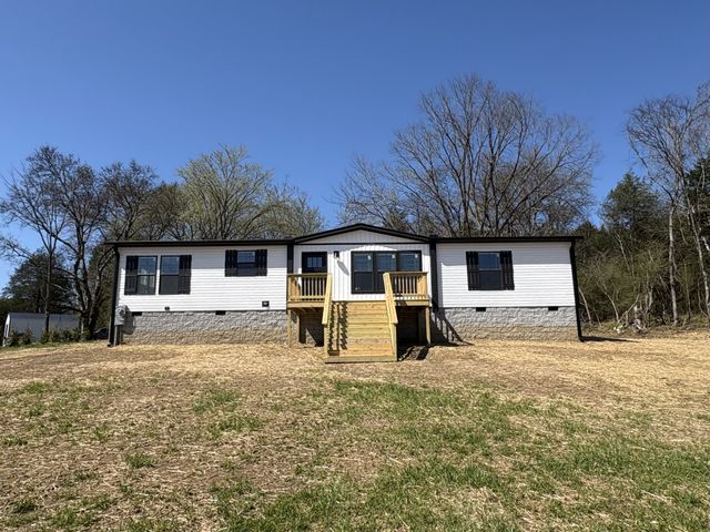 307 Enigma Rd, Chestnut Mound, TN 38552