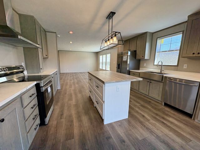 307 Enigma Rd, Chestnut Mound, TN 38552