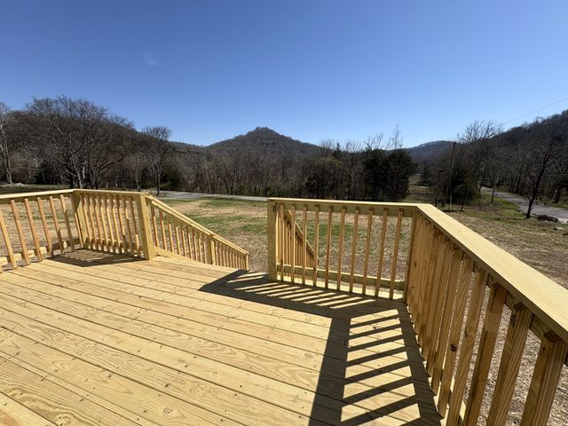 307 Enigma Rd, Chestnut Mound, TN 38552