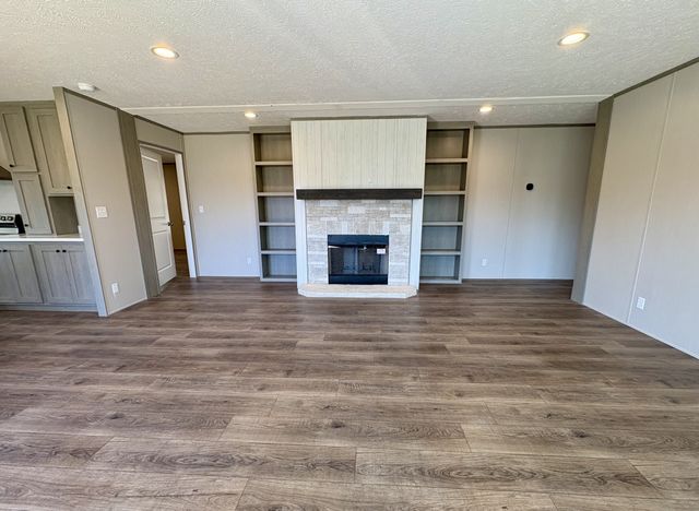 307 Enigma Rd, Chestnut Mound, TN 38552