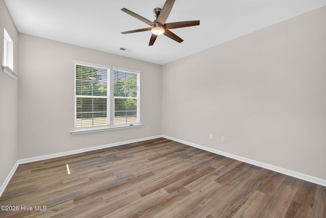 1056 Fawn Valley Way, Wilmington, NC 28409
