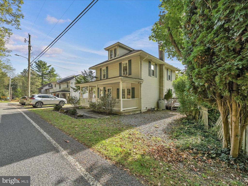 171 MOLLEYSTOWN RD, Pine Grove, PA 17963