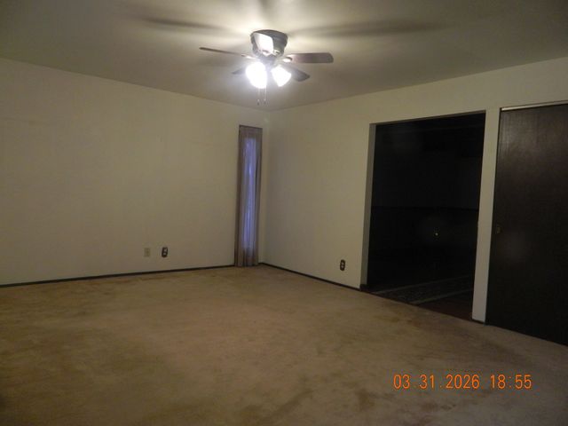 1911 Ash Court, Aurora, IL 60506