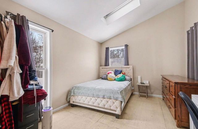 433 Adams Street SE, Grand Rapids, MI 49507