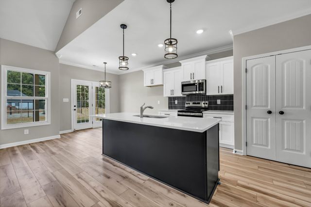 1106 Mary Lu Dr, Clarksville, TN 37042