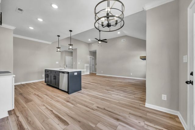 1106 Mary Lu Dr, Clarksville, TN 37042