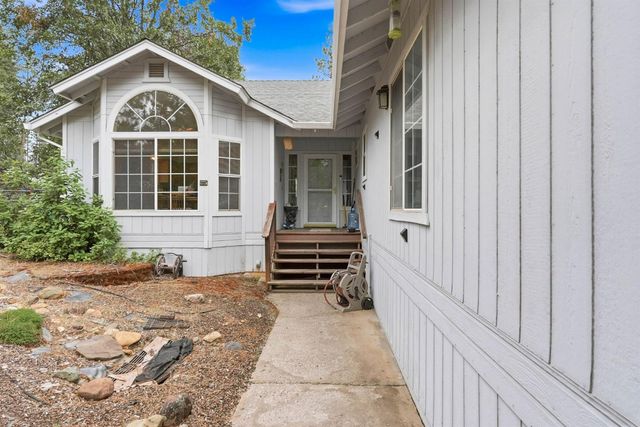 25976 Kings Ct, Pioneer, CA 95666