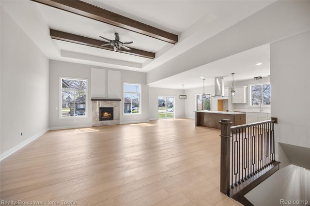 35990 WINDRIDGE Drive, New Baltimore, MI 48047