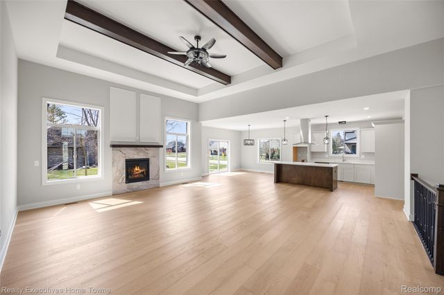 35990 WINDRIDGE Drive, New Baltimore, MI 48047