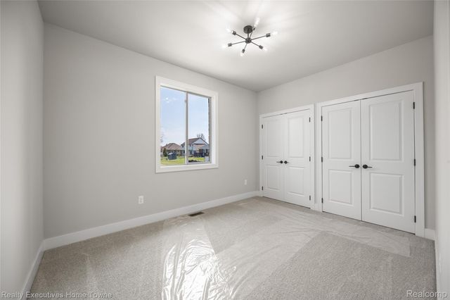 35990 WINDRIDGE Drive, New Baltimore, MI 48047