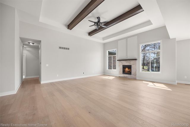 35990 WINDRIDGE Drive, New Baltimore, MI 48047