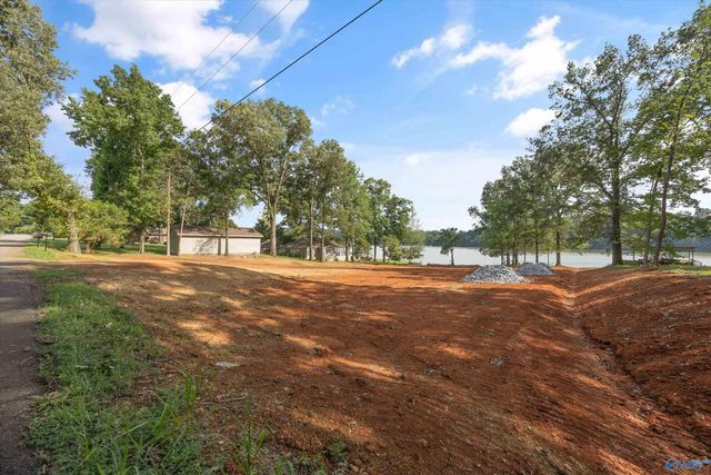 17714 Lakeside Estates Road, Athens, AL 35614