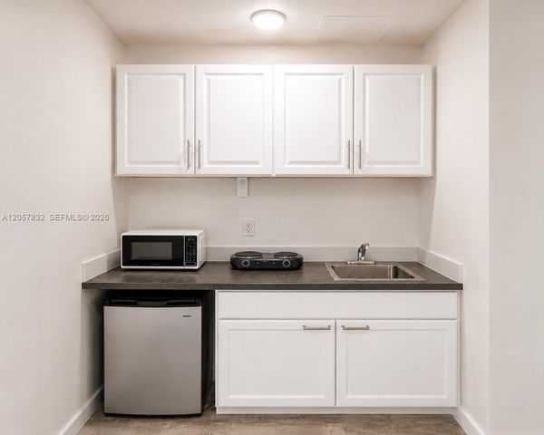 3025 Indian Creek Dr 311 311, Miami Beach, FL 33140